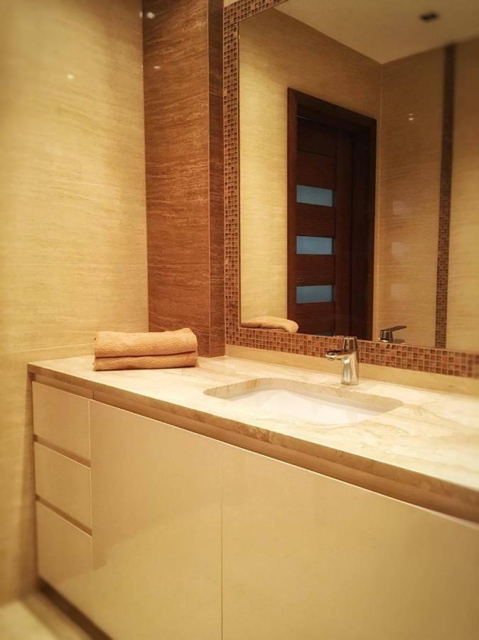 Apartament Vincent Metro 83 M2 Appartement Warschau Buitenkant foto