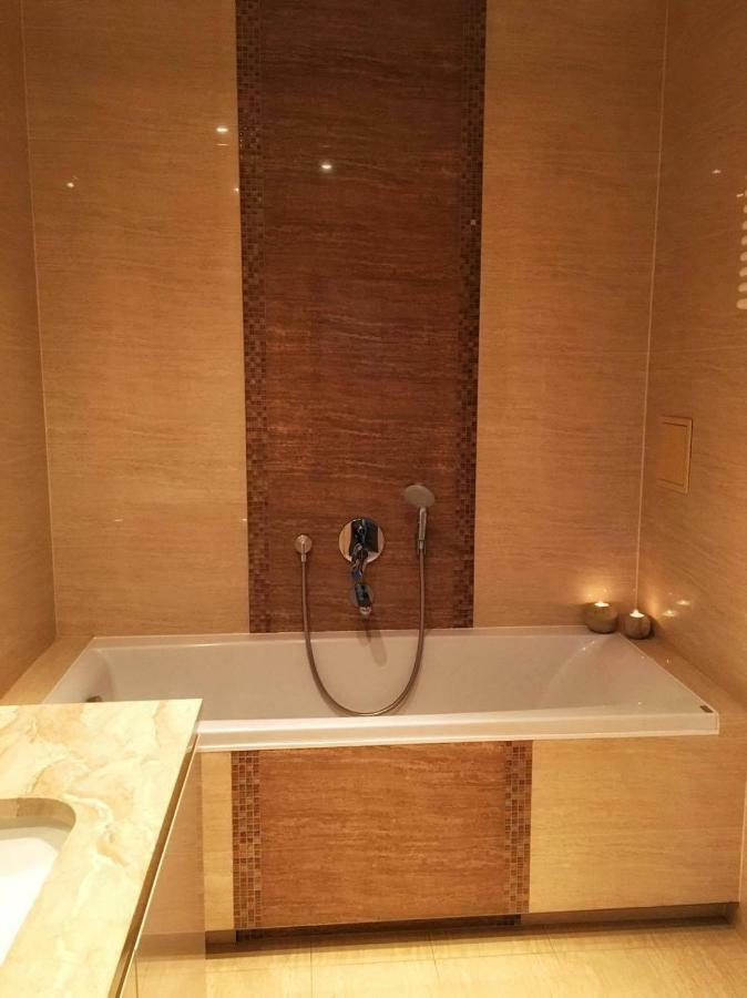 Apartament Vincent Metro 83 M2 Appartement Warschau Buitenkant foto